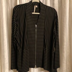 Comfy USA Black and Gray Striped Shirt Jacket
